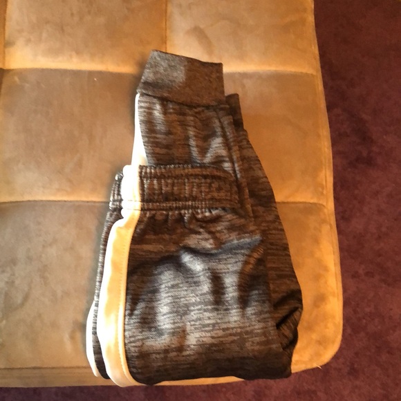 Set of (2) Nike Baby Boy Clothes 18 months - Picture 10 of 15